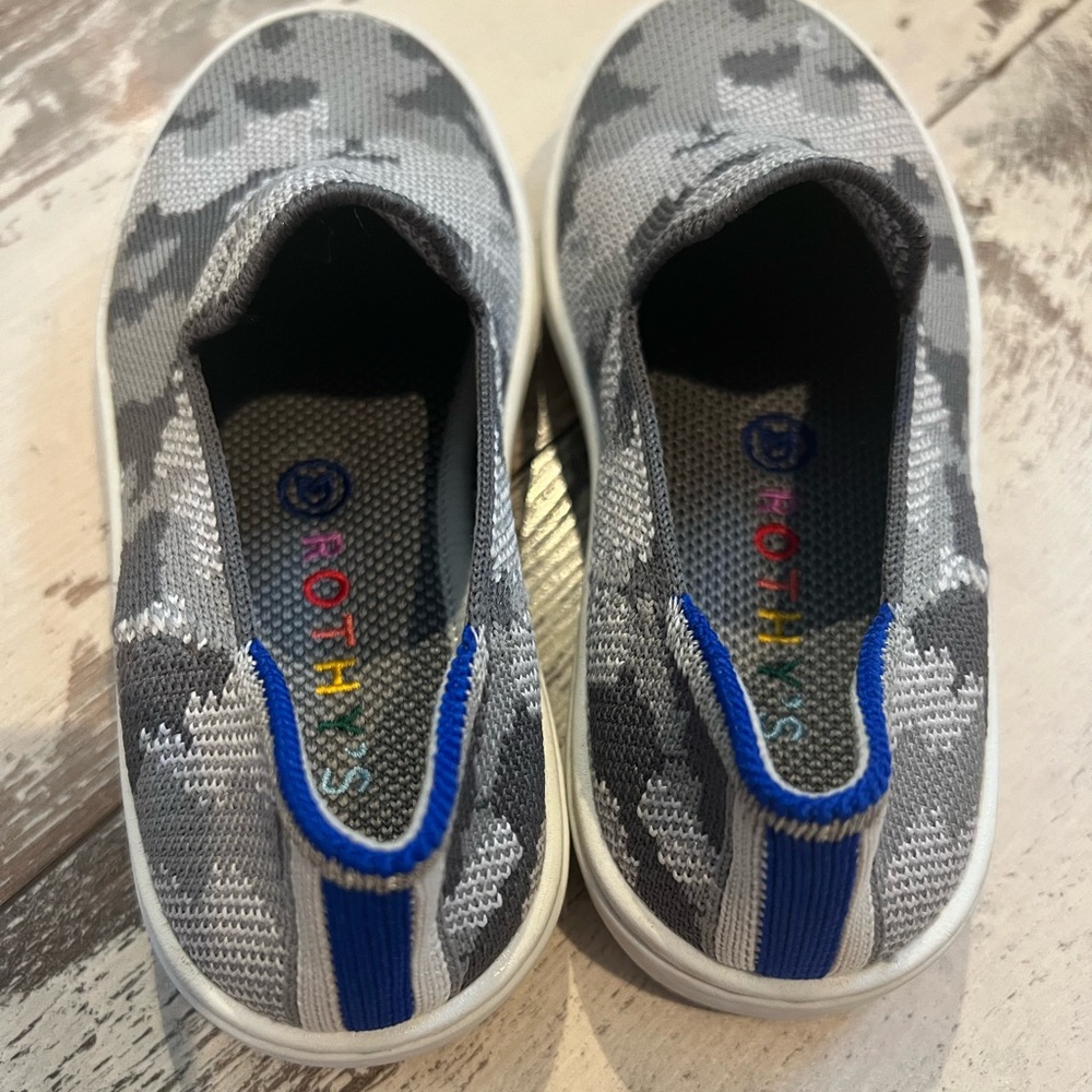 Kids ROTHYS grey camo perfect condition
